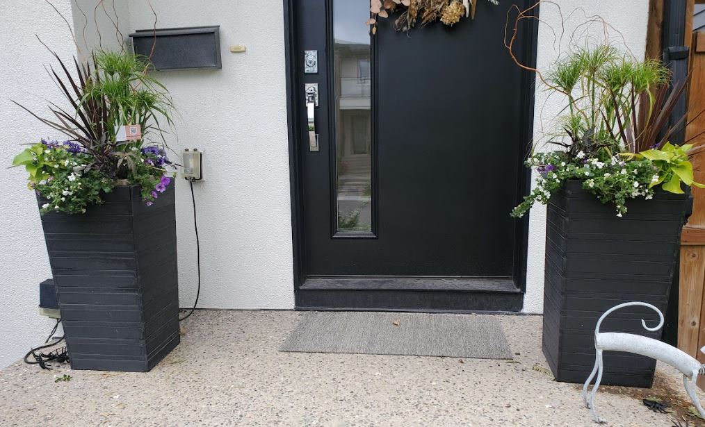 Seasonal Planter Pinks, Purples and Complementary Tones
