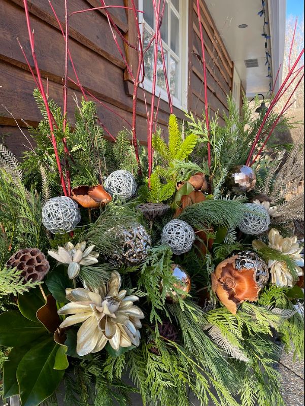 Seasonal Planter Mixed Metallics