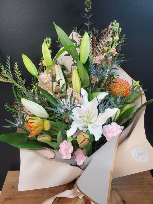 Soft Colors Designers Choice - Extra Large Arrangements